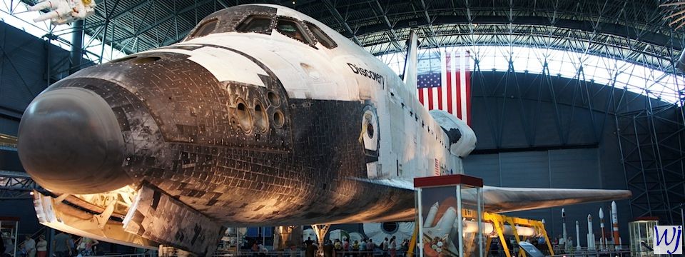 Spacle Shuttle Discovery